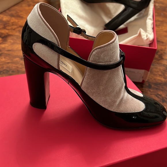 Shoes 👠 - Picture 4 of 6